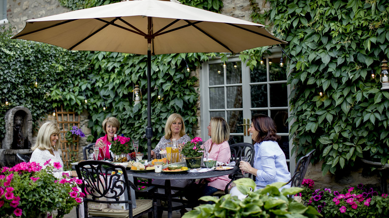 Group of elder womens